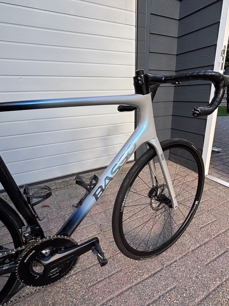 Basso Diamante Shimano Ultegra Di2 2024 Road & Gravel d'occasion — image 4 sur 12