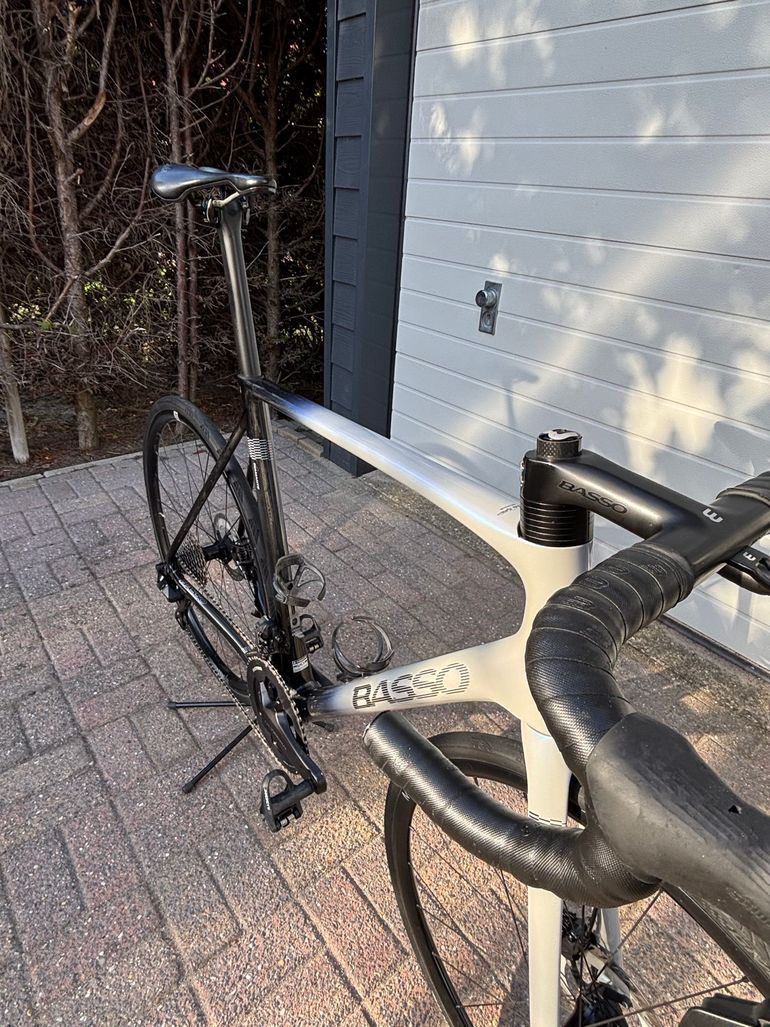 Basso Diamante Shimano Ultegra Di2 2024 Road & Gravel d'occasion — image 9 sur 12