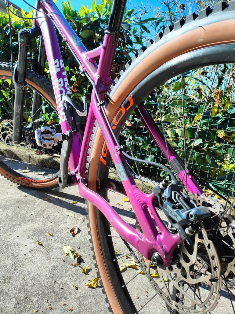Used DABOMB Sentinel 2022 Mountainbike, Purple — image 2 of 6