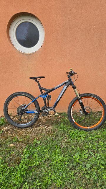 Used Mondraker Prayer 2014 Mountainbike, Black, 26 — image 3 of 7