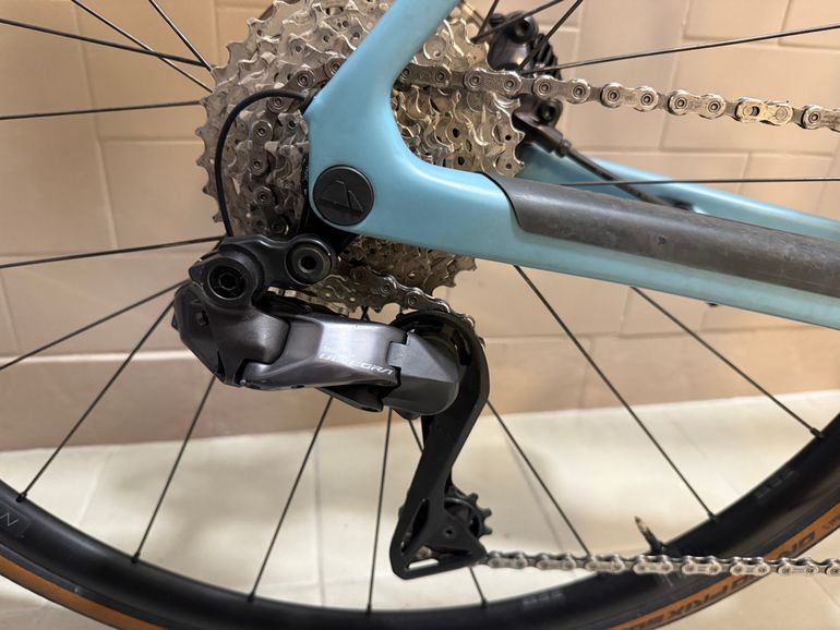 Used Canyon Endurace CF SLX 8 Di2 2023 2023 Road & Gravel, Blue — image 5 of 18