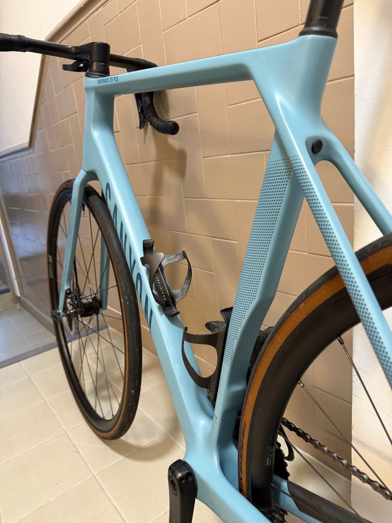 Used Canyon Endurace CF SLX 8 Di2 2023 2023 Road & Gravel, Blue — image 16 of 18