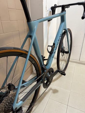 Used Canyon Endurace CF SLX 8 Di2 2023 2023 Road & Gravel, Blue — image 8 of 18