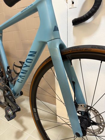Used Canyon Endurace CF SLX 8 Di2 2023 2023 Road & Gravel, Blue — image 7 of 18