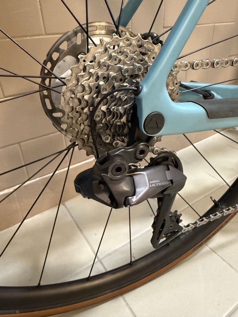 Used Canyon Endurace CF SLX 8 Di2 2023 2023 Road & Gravel, Blue — image 10 of 18