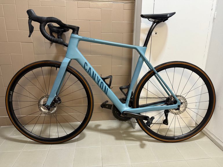 Used Canyon Endurace CF SLX 8 Di2 2023 2023 Road & Gravel, Blue — image 12 of 18