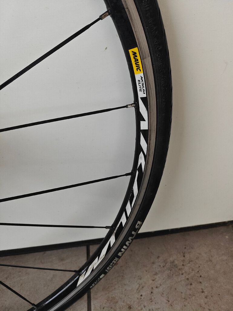 Used Adris Aero 2020 Road & Gravel, Red — image 8 of 10