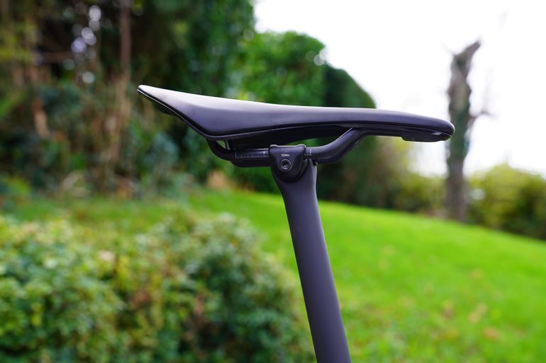 Used Orbea Orca SRAM Force eTap AXS 2025 Road & Gravel, White — image 6 of 12