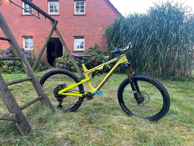 Used Rocky Mountain Altitude SRAM GX 2015 Mountainbike, Blue, 27.5 (650B) — image 1 of 4
