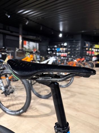 Used Focus Cayo 2017 Road & Gravel, White — image 2 of 5