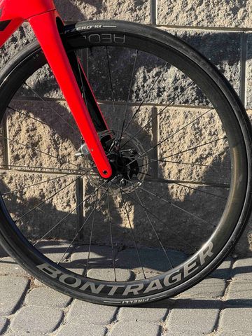 Brugt Trek Domane SLR 9 eTap 2022 2022 Road & Gravel — billede 9 af 16