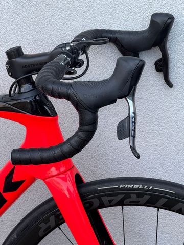 Brugt Trek Domane SLR 9 eTap 2022 2022 Road & Gravel — billede 2 af 16
