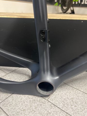 Used Open Frame 2025 Road & Gravel, Black — image 3 of 5