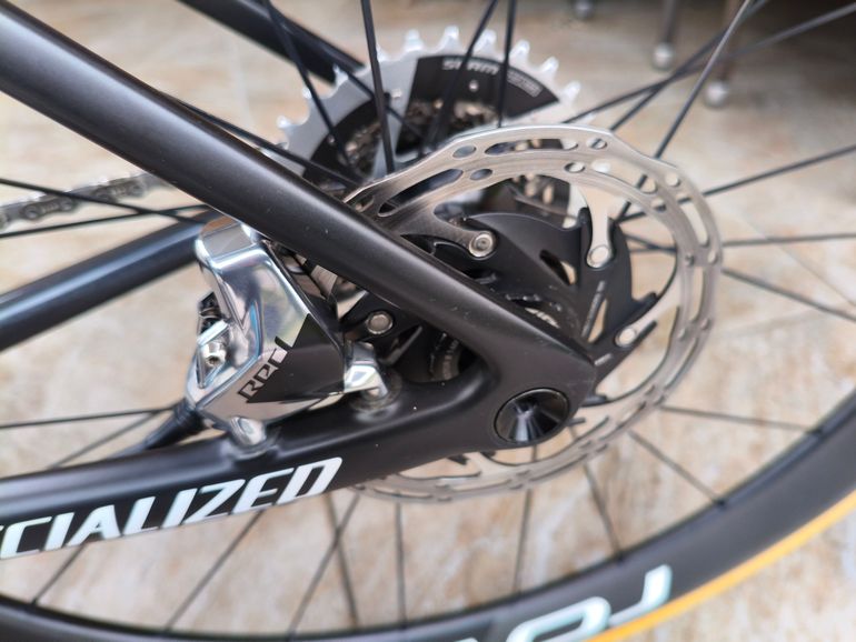 Used Specialized S-Works Tarmac SL8 - SRAM Red eTap AXS 2024 2024 Road & Gravel, Green — image 9 of 11