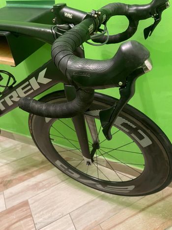 Used Trek Madone 9 2021 Road & Gravel, Black — image 2 of 5