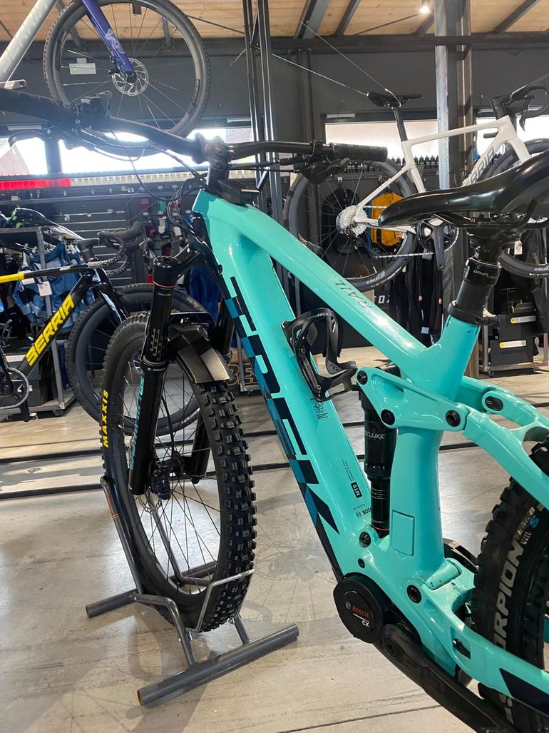 Used Trek Trek Trail 2023 Mountainbike, Green — image 2 of 8