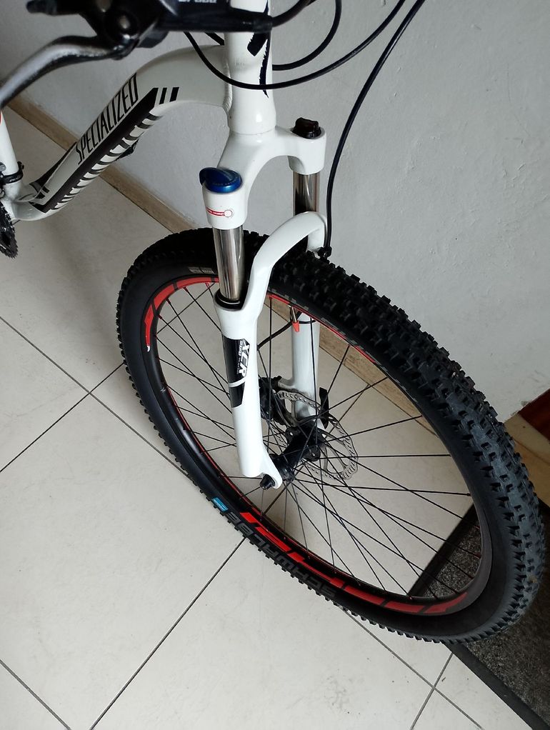 Used Specialized Specialized 2020 Mountainbike, White — image 3 of 5