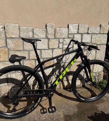 Used Trek Procaliber Shimano Deore XT 2021 Mountainbike, Black — image 5 of 11