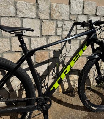 Used Trek Procaliber Shimano Deore XT 2021 Mountainbike, Black — image 4 of 11