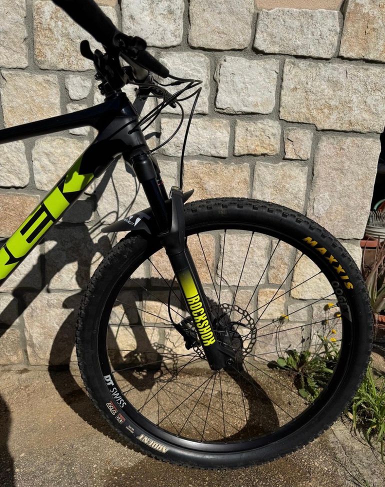 Used Trek Procaliber Shimano Deore XT 2021 Mountainbike, Black — image 8 of 11