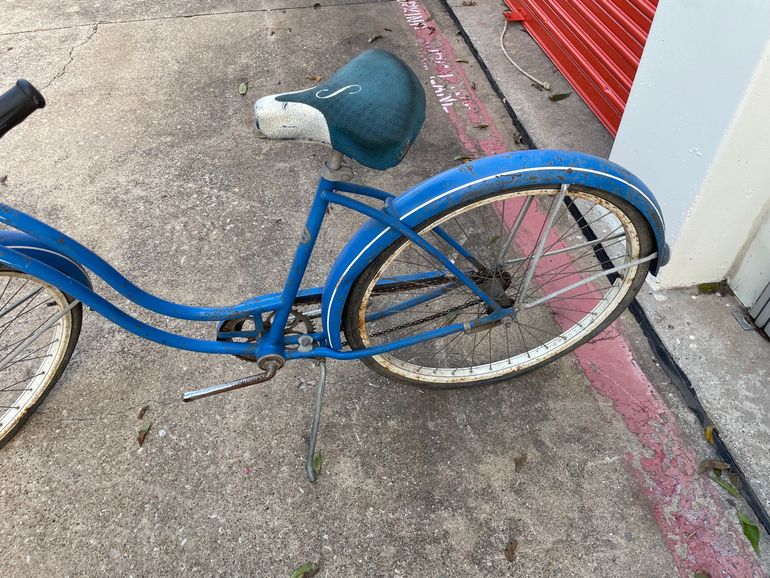 Used Schwinn Tornado 1967 Road & Gravel, Blue — image 6 of 6