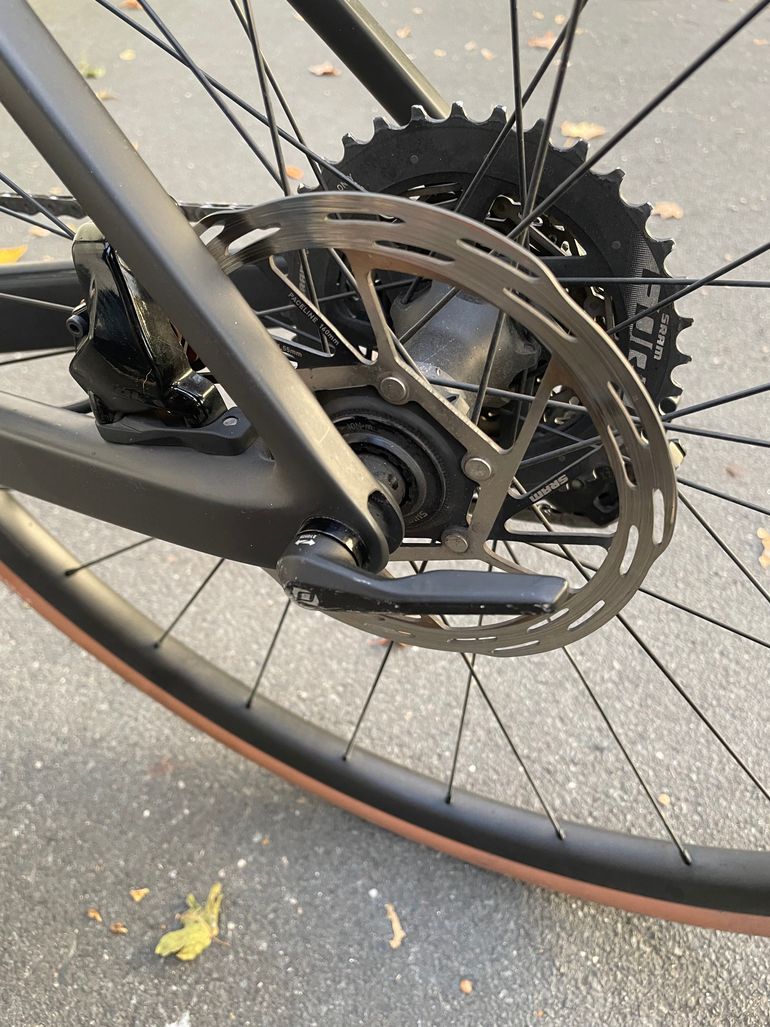 Used Scott Addict RC 30 2022 Road & Gravel, Green — image 6 of 10