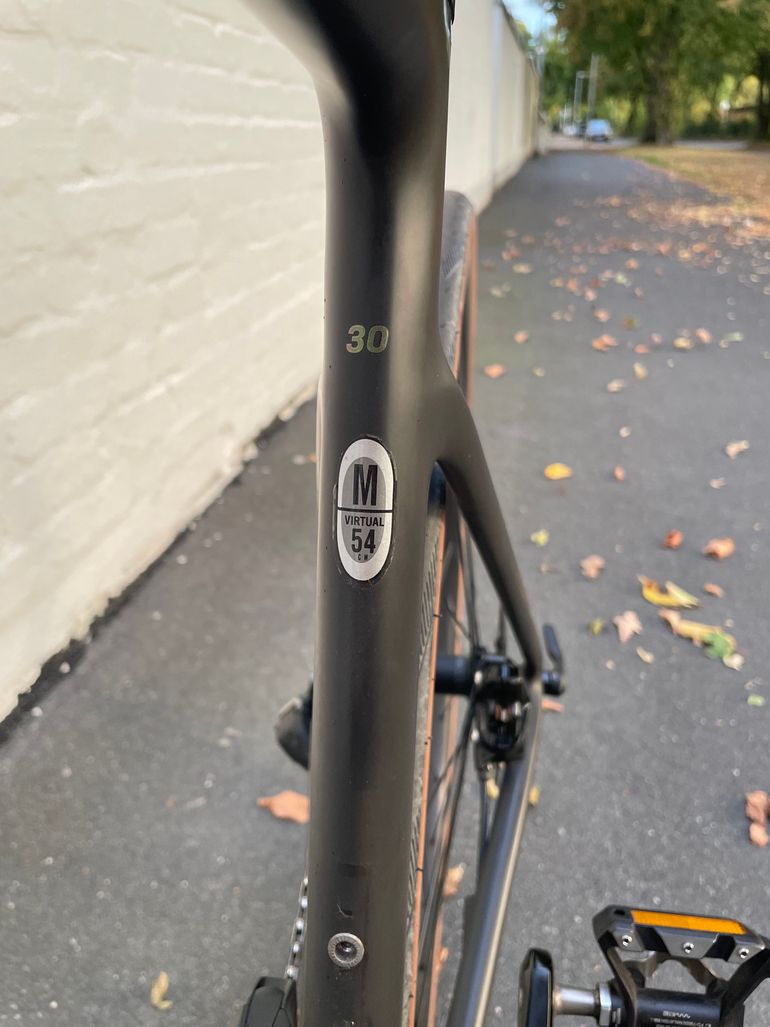 Used Scott Addict RC 30 2022 Road & Gravel, Green — image 5 of 10