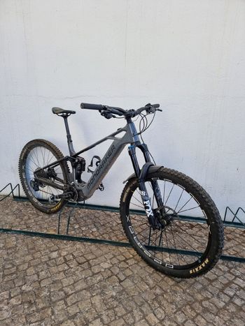 Used Mondraker CRUSHER 2024 2024 Mountainbike, Light Gray, 29 — image 1 of 5