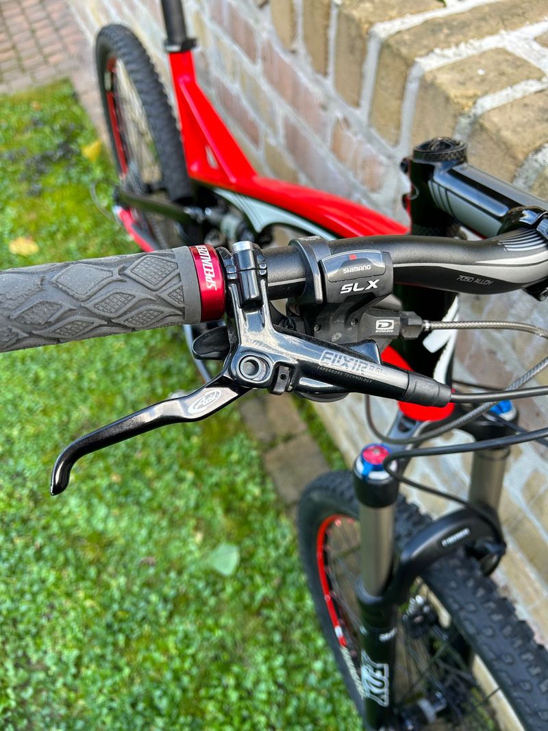 Used Specialized FSRxc Pro 2010 2010 Mountainbike, Red, 26 — image 4 of 23