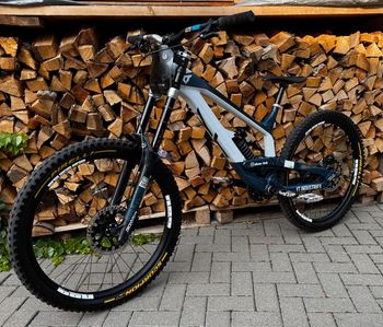 Used Alchemy Downhill 2019 Mountainbike, Blue — image 1 of 5