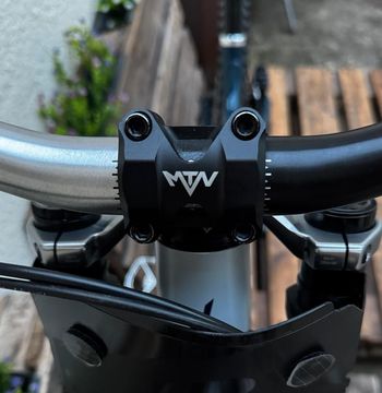 Used Alchemy Downhill 2019 Mountainbike, Blue — image 5 of 5