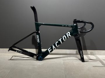 Used Factor OSTRO VAM 2023 Frameset 2023 Road & Gravel, Green — image 1 of 7