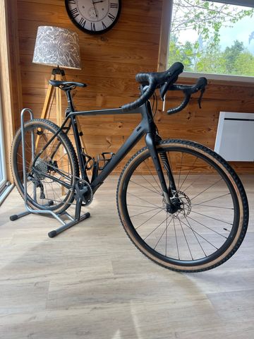 Used Fuji Jari Carbon 1.3 2021 2021 Road & Gravel