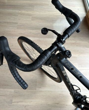 Brugt Fuji Jari Carbon 1.3 2021 2021 Road & Gravel — billede 2 af 3