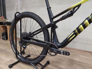 Used BMC Fourstroke FOUR 2024 2024 Mountainbike, Black, 29 — image 3 of 5