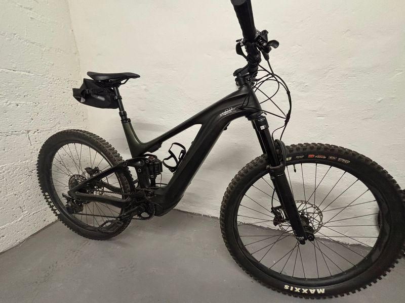 Used Giant Trance X Advanced, E+ 1 2022 2022 Mountainbike, Green, 29 — image 1 of 14