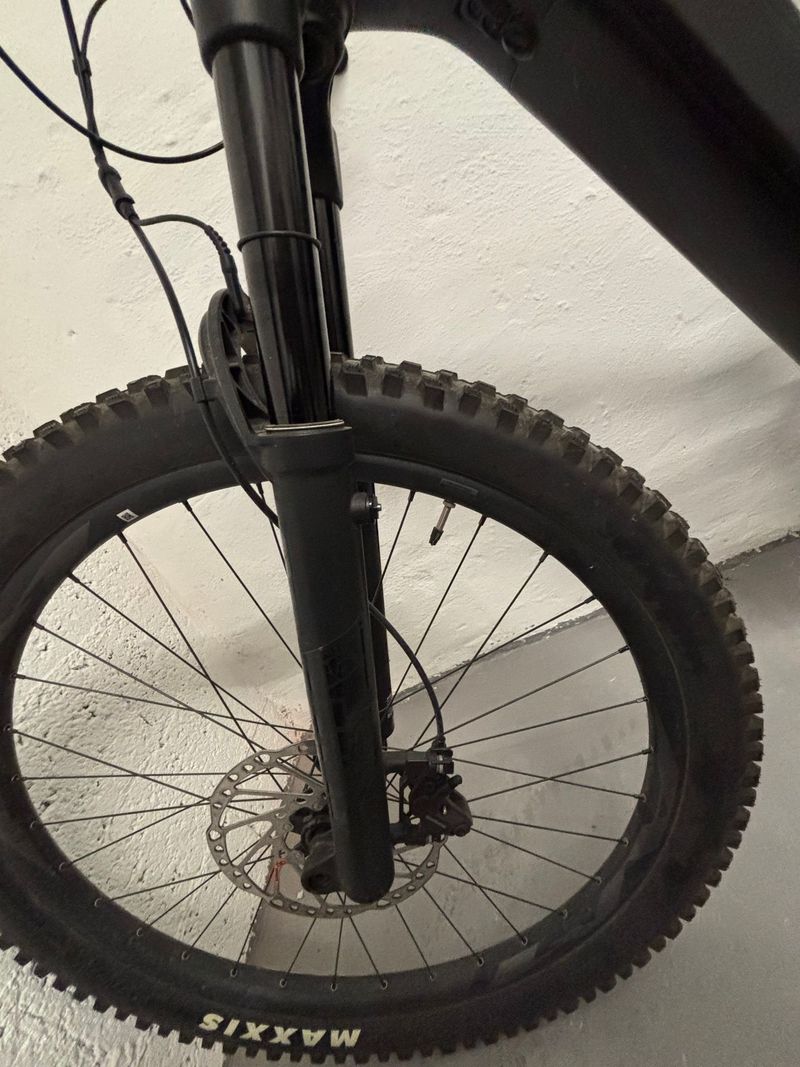Used Giant Trance X Advanced, E+ 1 2022 2022 Mountainbike, Green, 29 — image 8 of 14