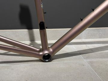 Specialized S-Works Aethos Frameset 2023 Road & Gravel usato, Viola — immagine 3 di 7