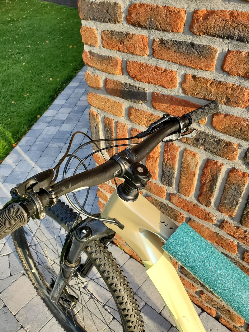 Käytetty Giant Xtc Shimano SLX 2022 Mountainbike — kuva 7 / 16