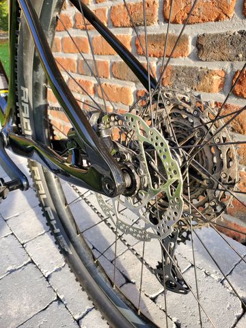 Käytetty Giant Xtc Shimano SLX 2022 Mountainbike — kuva 13 / 16