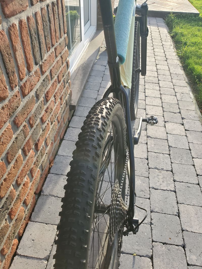 Käytetty Giant Xtc Shimano SLX 2022 Mountainbike — kuva 15 / 16