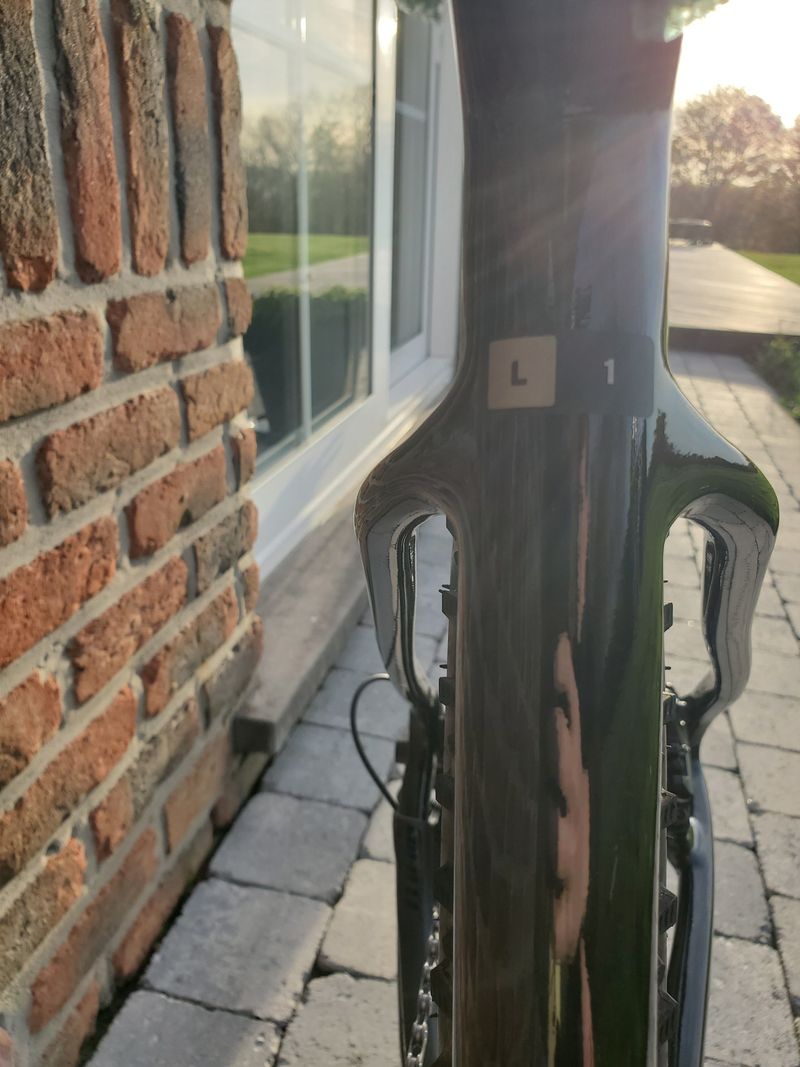 Käytetty Giant Xtc Shimano SLX 2022 Mountainbike — kuva 10 / 16
