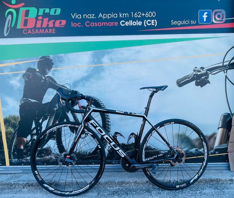 Used Focus Cayo Ultegra Disc 2018 Road & Gravel, Black — image 5 of 7