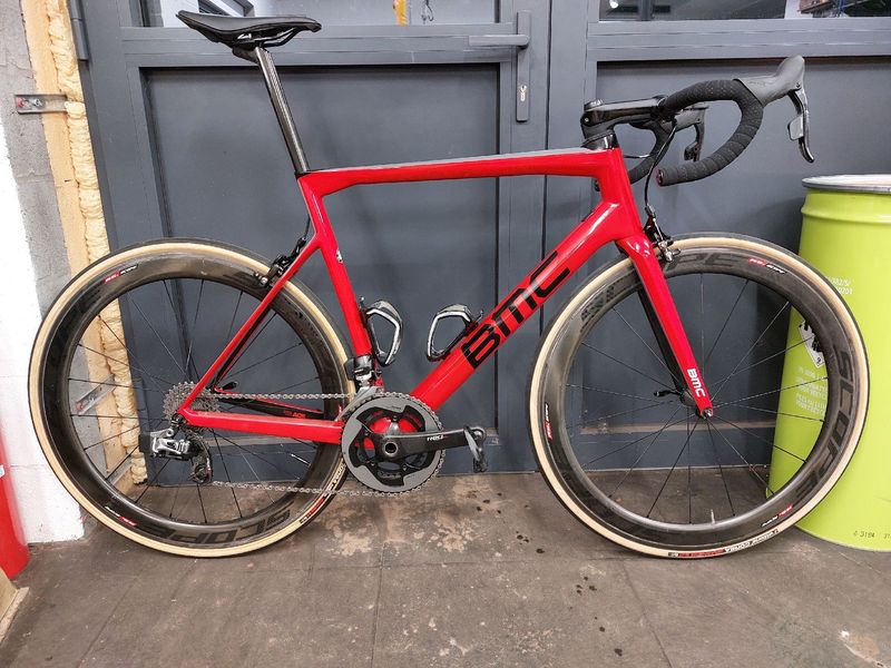Używany BMC Teammachine SLR01 TWO 2019 2019 Road & Gravel — zdjęcie 1 z 7
