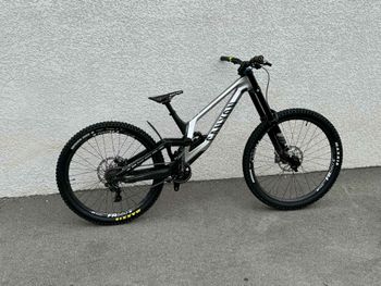 パーツ Canyon sender downhill frame 29inch パーツ Canyon sender downhill frame 29inch Canyon Sender CFR 29