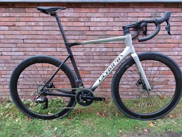 Olympia Leader 2024 Road & Gravel d'occasion