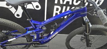 Trek Fuel EXe 9.5 2023 2023 Mountainbike usato, Nero — immagine 3 di 13
