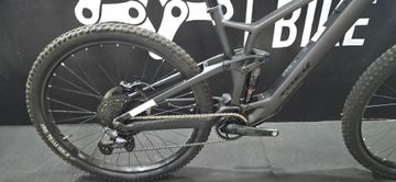 Trek Fuel EXe 9.5 2023 2023 Mountainbike usato, Nero — immagine 7 di 13