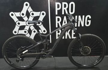 Trek Fuel EXe 9.5 2023 2023 Mountainbike usato, Nero — immagine 2 di 13