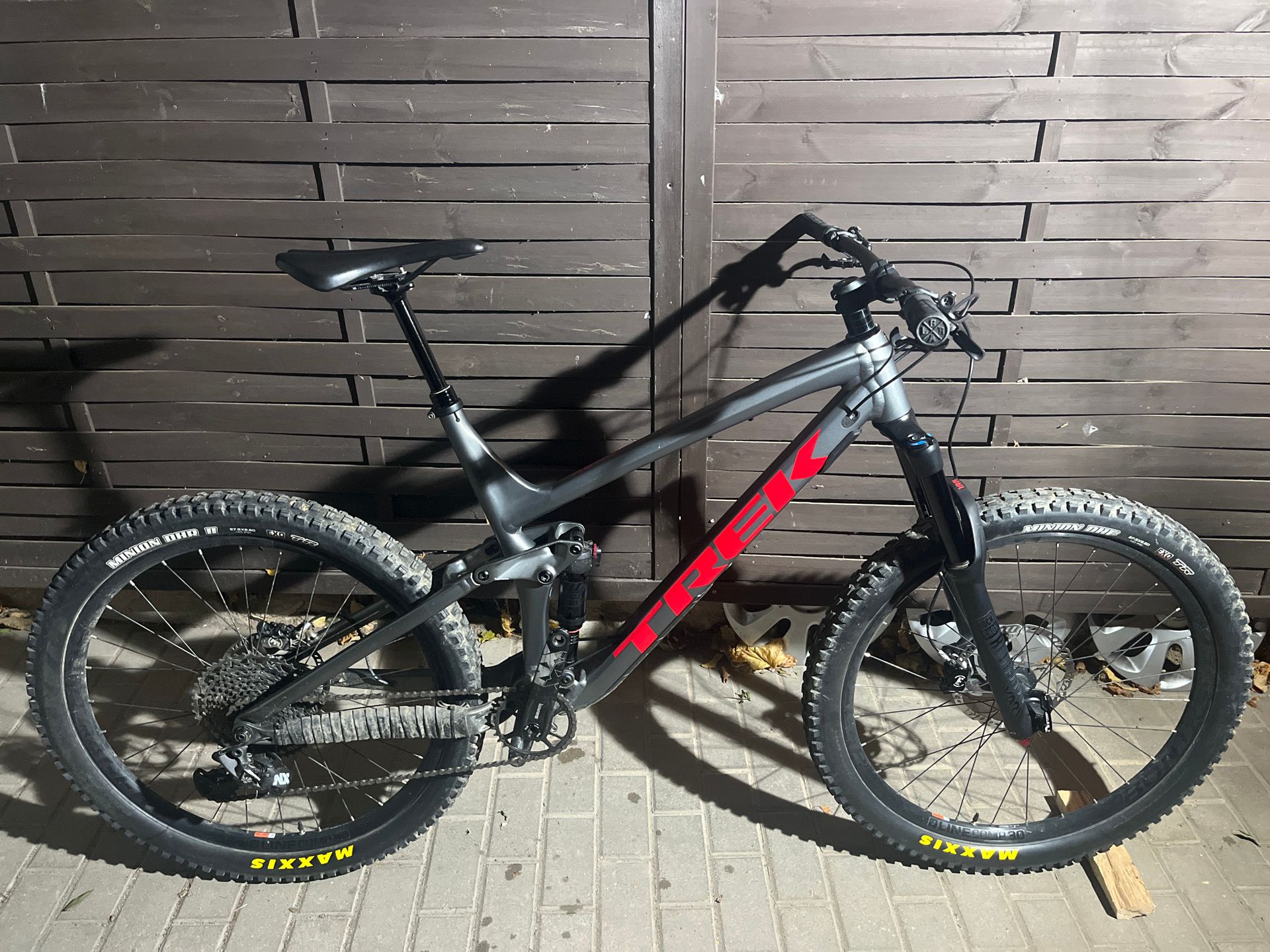 trek remedy coil shock